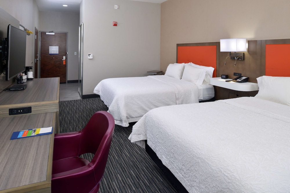 Hampton Inn Fort Stockton - photo 16