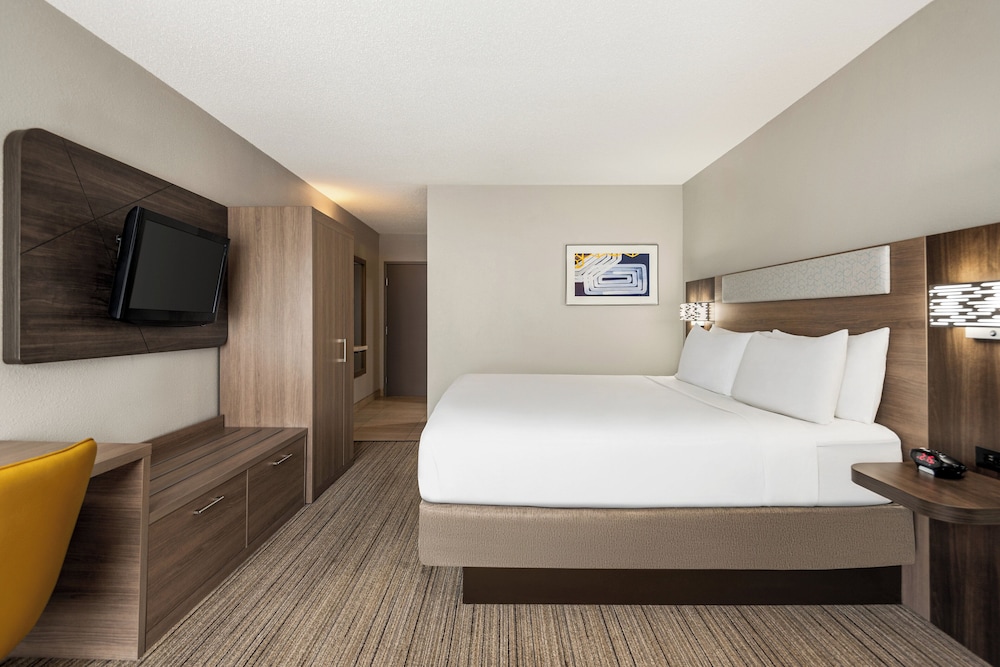 Holiday Inn Express Hotel & Suites Fredericksburg by IHG - photo 18