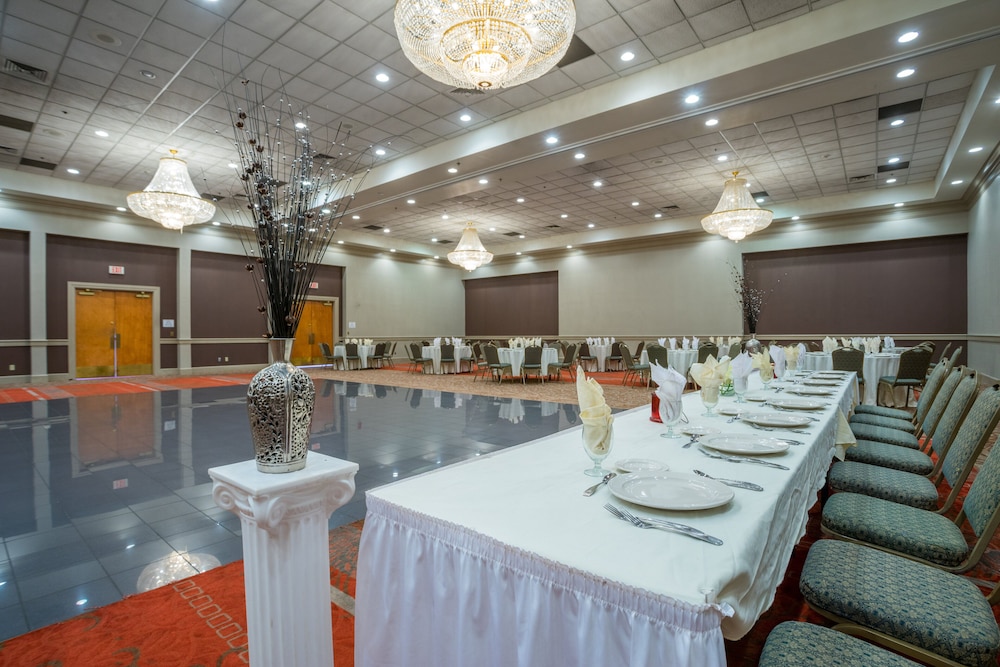 Holiday Inn Harrisburg Hershey Area I 81 by IHG - photo 35