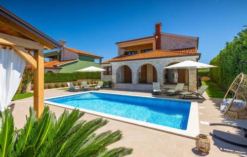 Villa Aurora — 4-Star Luxury Hotel in Pula, Croatia