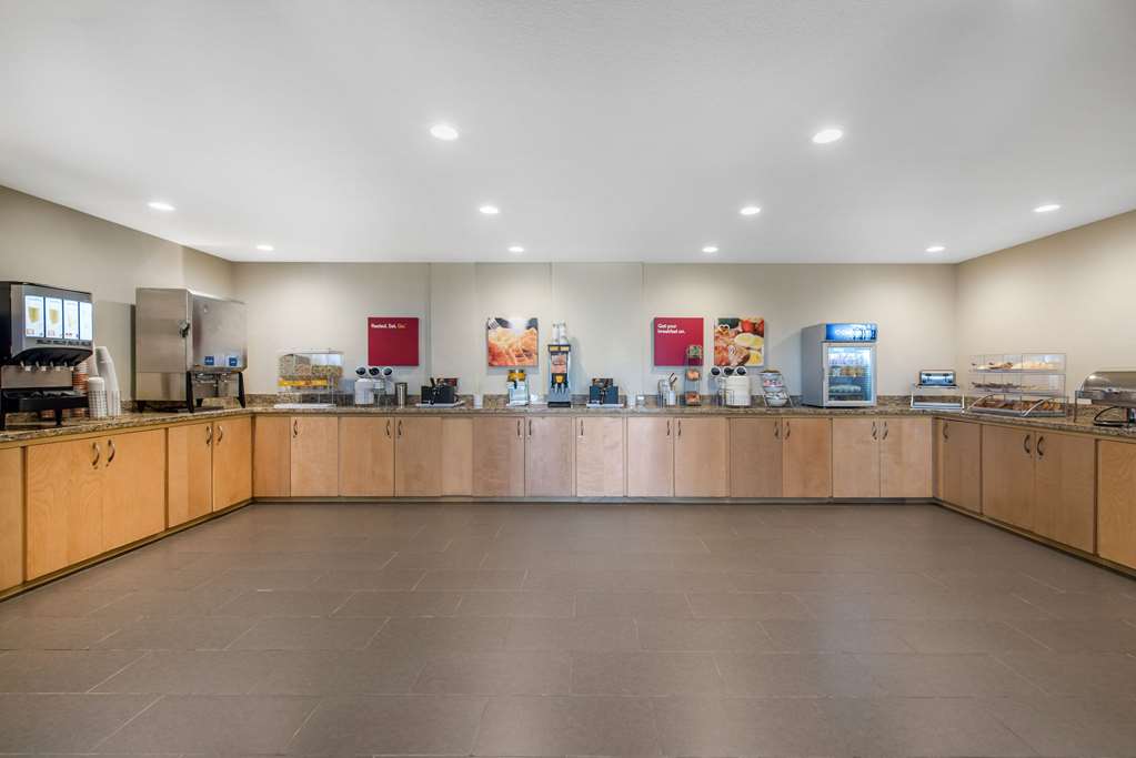 Comfort Suites Denver International Airport - photo 45