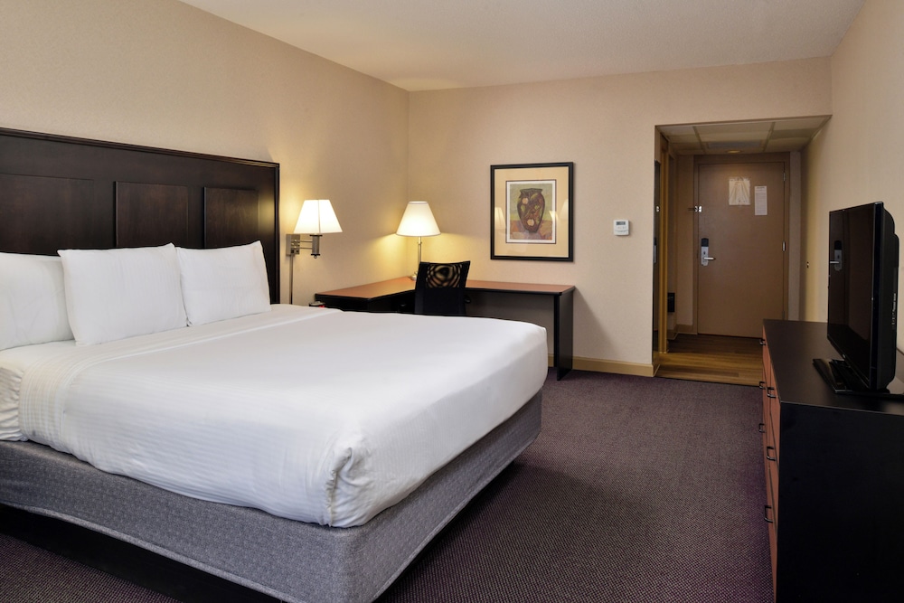 Hawthorne Inn and Conference Center - photo 10