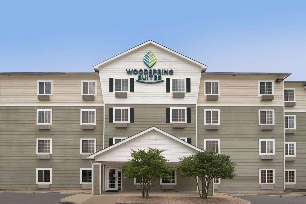 WoodSpring Suites Austin North I 35 - photo 2