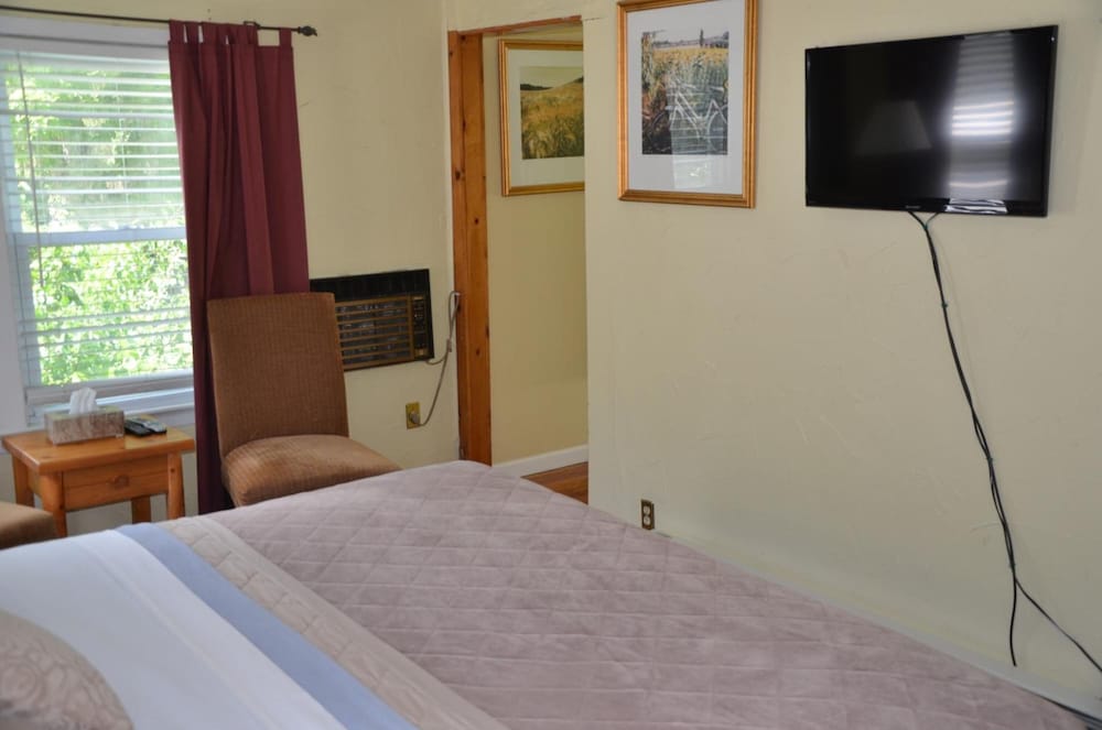 Cornwall Inn and Lodge - photo 25