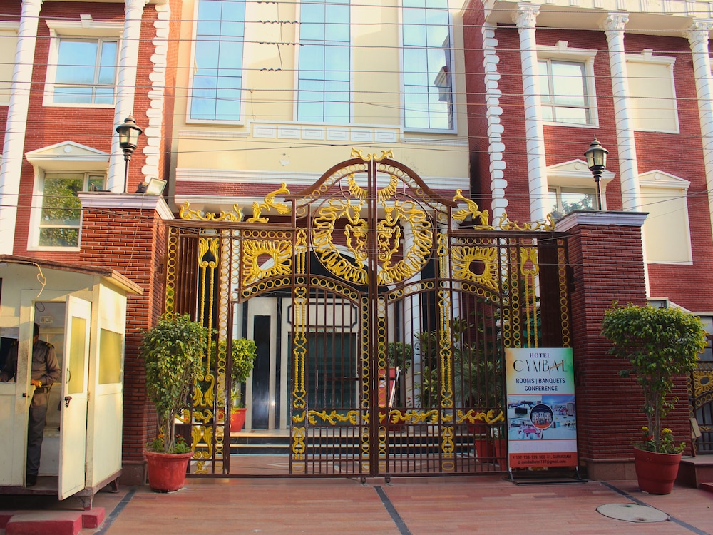 Cymbal Hotel - last minute hotel in Gurgaon