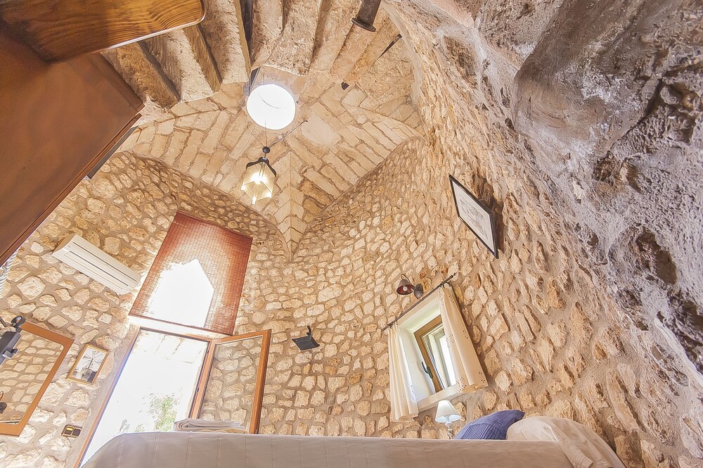 Villa Sa Caseta — 4-Star Luxury Hotel in Sa Pobla, Spain