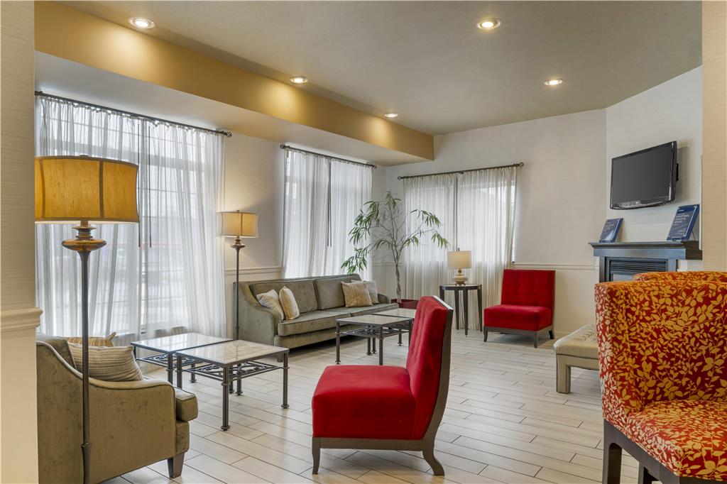 Best Western Plus Vineyard Inn & Suites - photo 47
