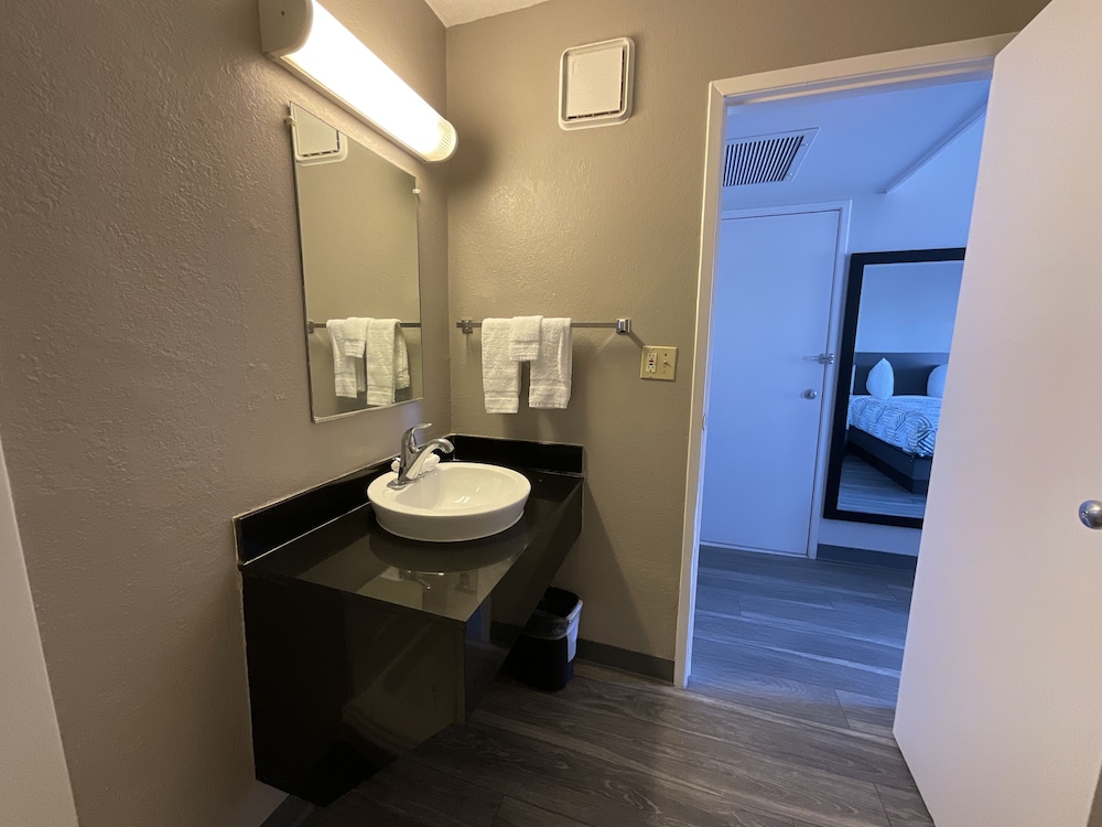 Motel 6 Ely Nv - photo 16