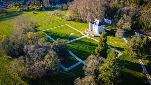 Queen's Escape - carbon neutral hotel in Martel