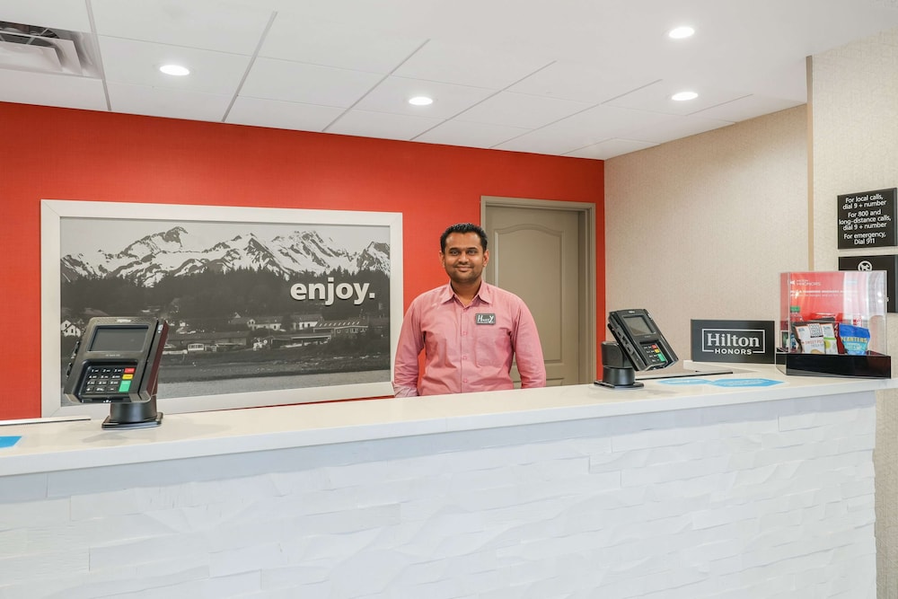 Hampton Inn & Suites Ruidoso Downs - photo 3