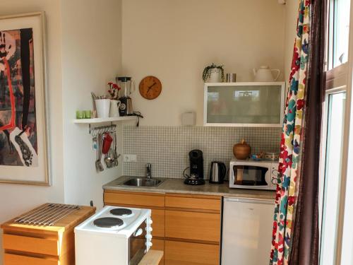 Gp Apartment Hg 8008