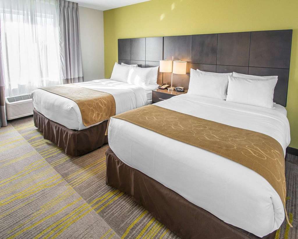 Comfort Suites Miami Airport North - photo 21