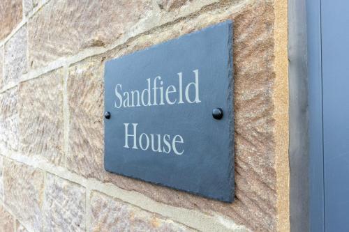 Sandfield House