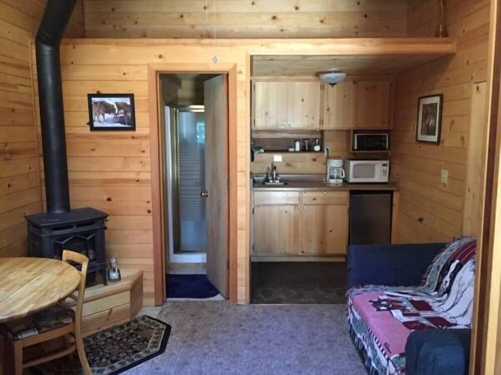 Holly's Place - photo 17