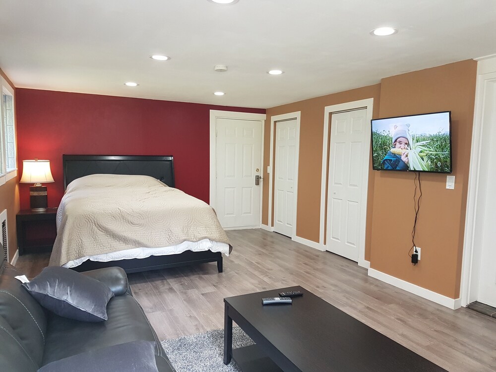 Forest Ocean View place in Nanaimo, Canada