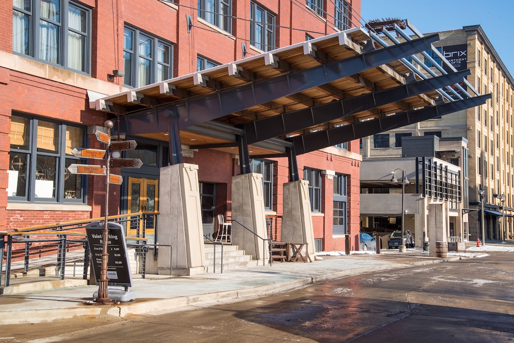 The Iron Horse Hotel - photo 81