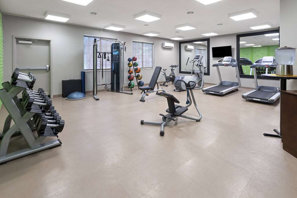 La Quinta Inn & Suites by Wyndham Kokomo - photo 9