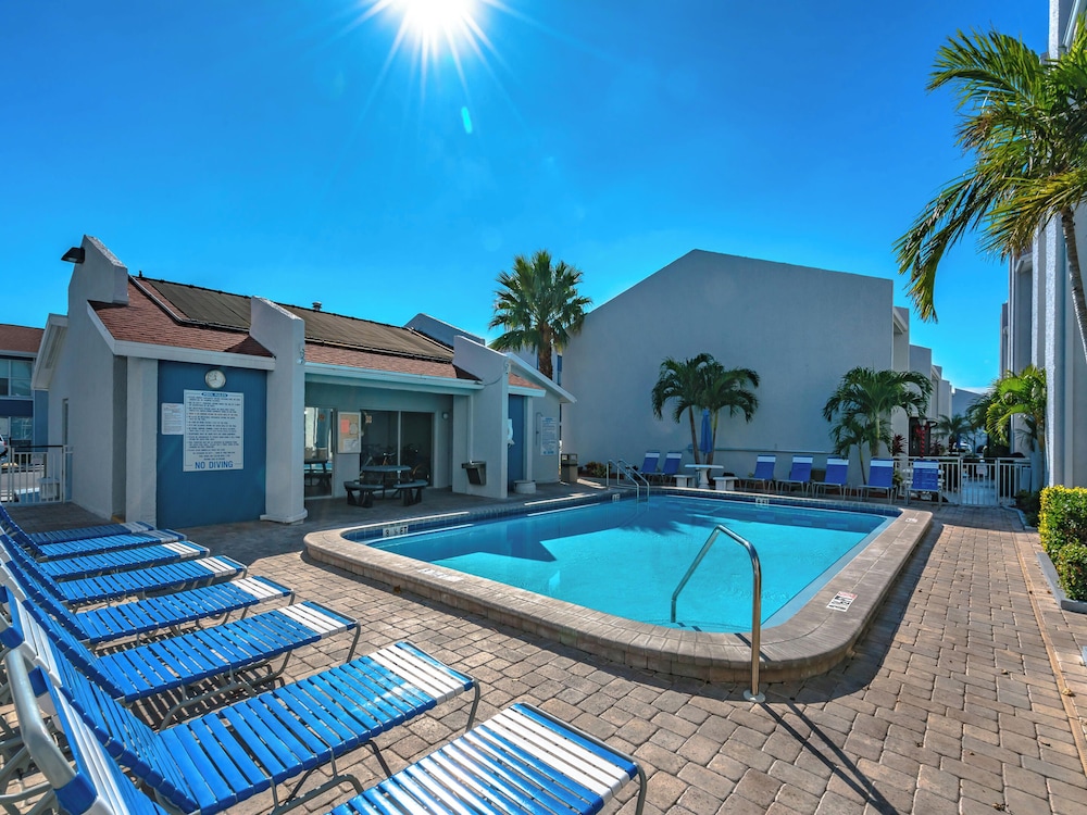 Madeira Beach Yacht Club 323b Madeira Beach - photo 19