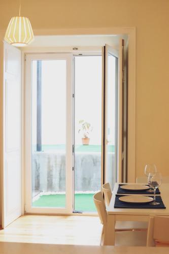 Senhora do Monte Apartment 1 with Outdoor Area — 4-Star Luxury Hotel in Lisbon, Portugal