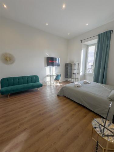 Colosseum Charme — 4-Star Luxury Hotel in Rome, Italy
