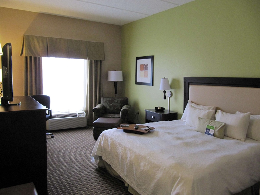 Hampton Inn Lindale Tyler - photo 20