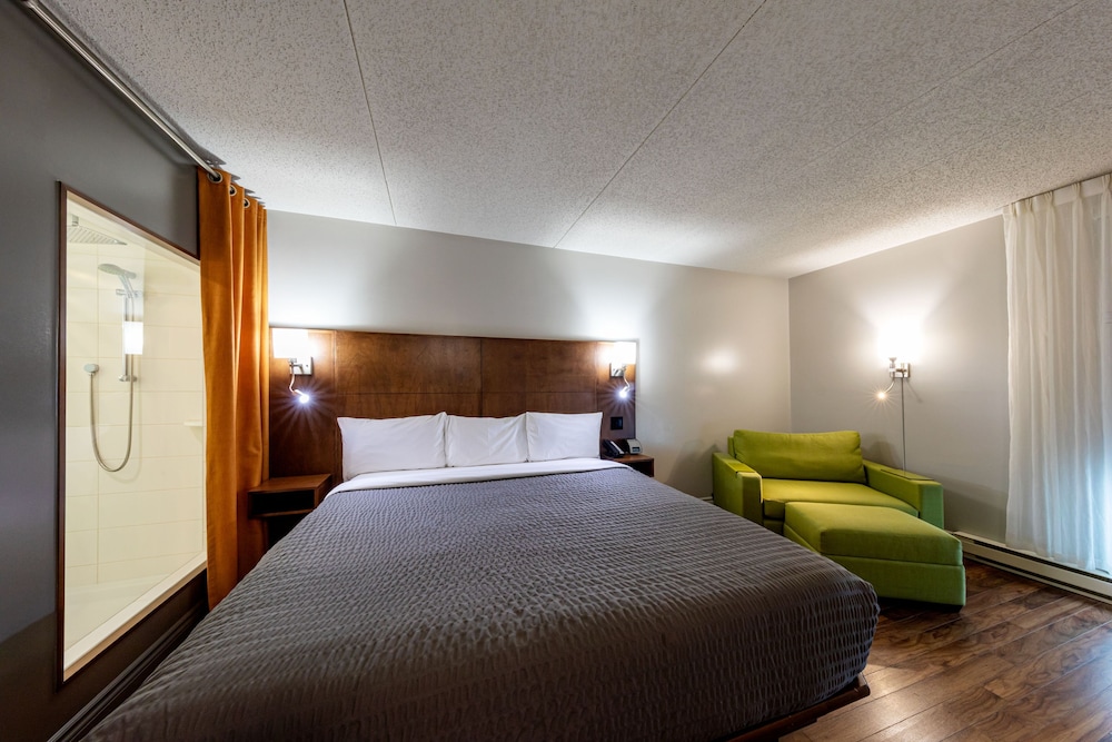 Hôtel & Suites Normandin Quebec in Quebec, Canada