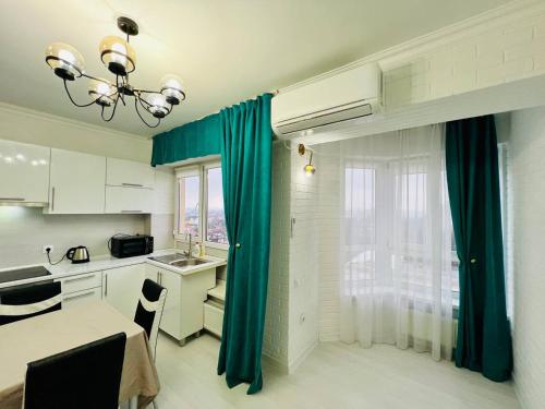 Grand Home 3 Rooms Apartment — 4-Star Luxury Hotel in Chisinau, Moldova