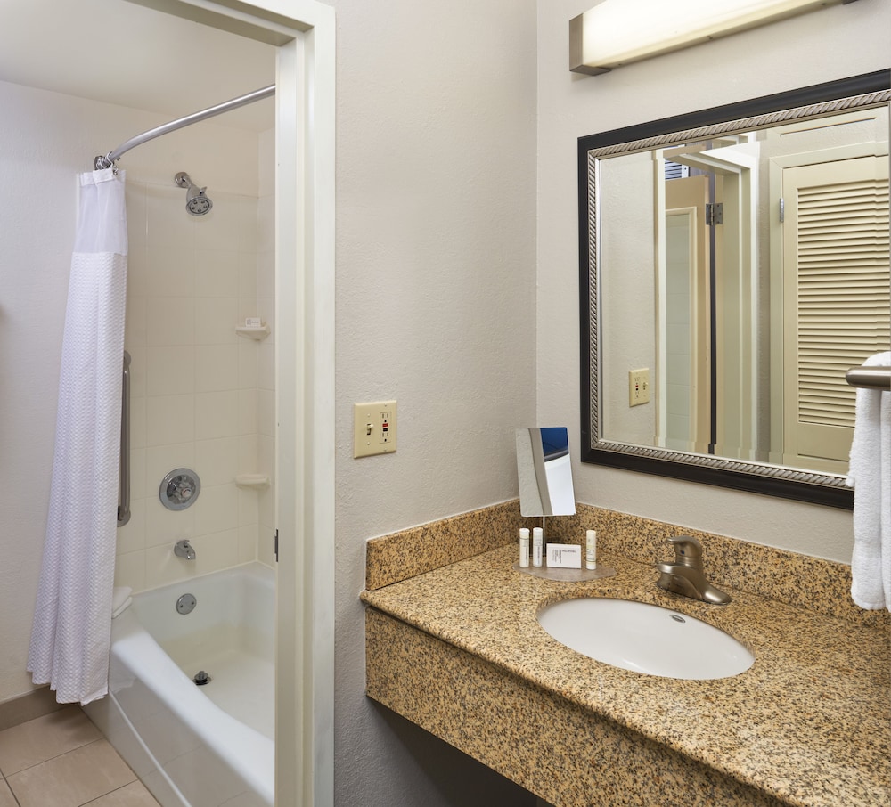 Courtyard by Marriott Chicago Wood Dale - photo 69