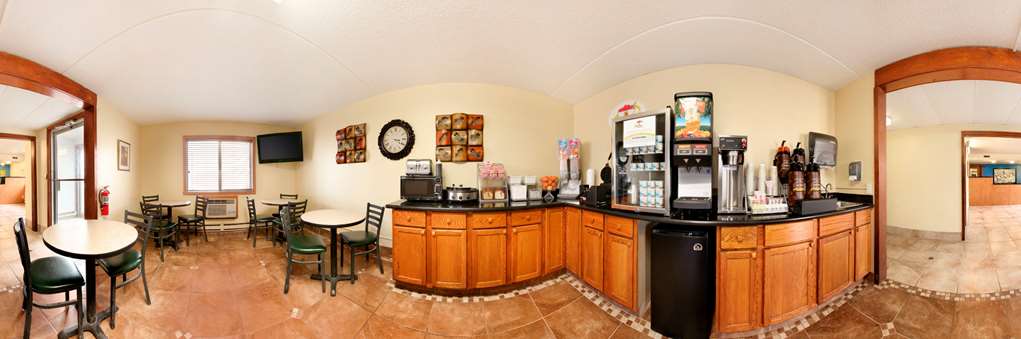 Super 8 by Wyndham West Fargo Main Ave ND - photo 21