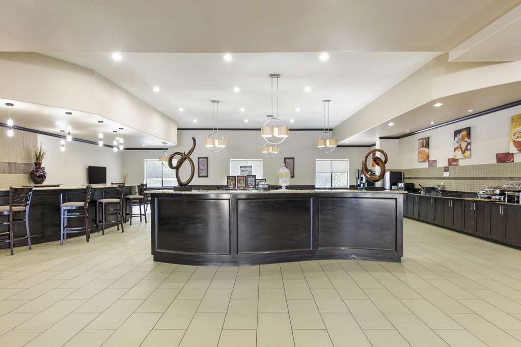 Best Western Plus Texoma Hotel & Suites - photo 35
