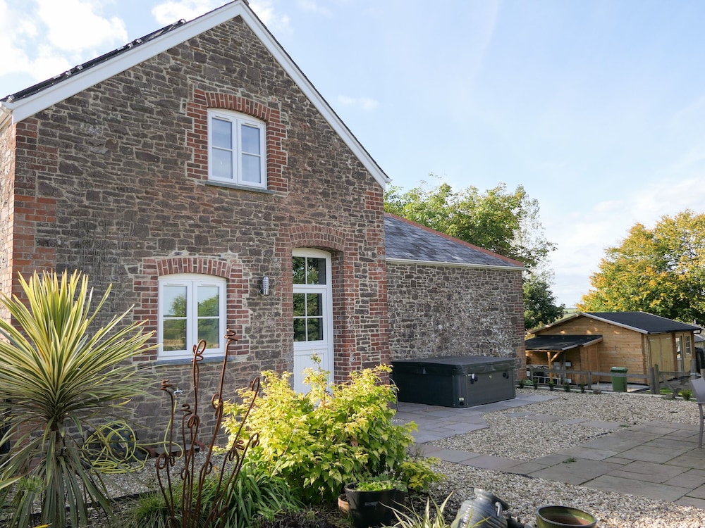 Hope House Stables — 4-Star Luxury Hotel in Tiverton, United Kingdom