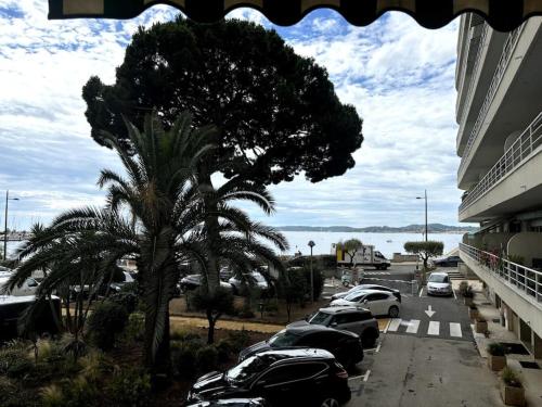 Vue Mer a Deux Pas de la Plage in Sainte-Maxime, France