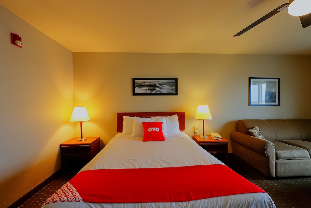 Siletz Bay Beachfront Hotel by OYO Lincoln City - photo 49