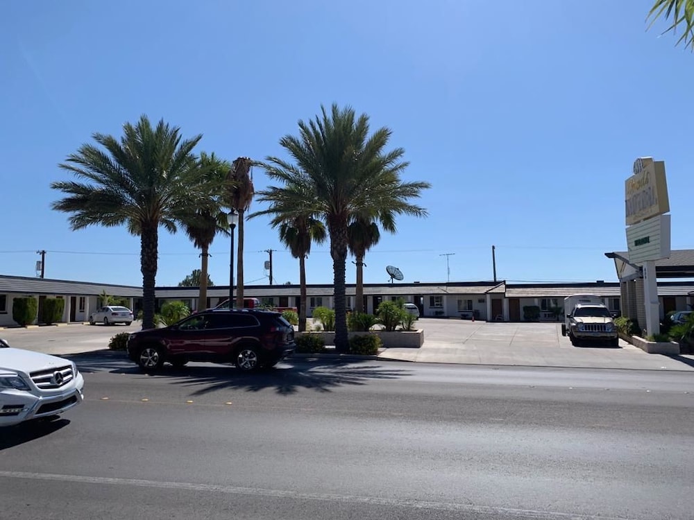 The Sands Motel - photo 38
