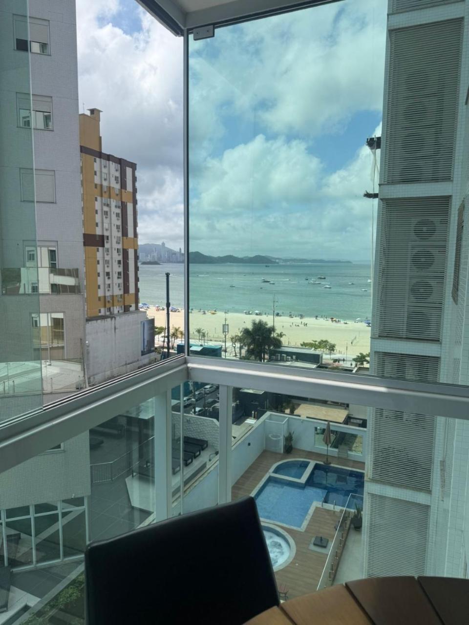 Luxo e moderno em um único lugar com máximo conforto e ótima localização