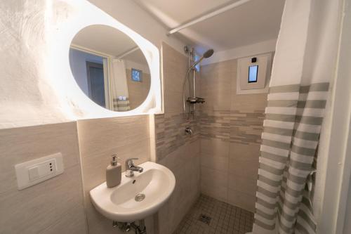 Trullo Alfieri Relax e Garden — 4-Star Luxury Hotel in Alberobello, Italy