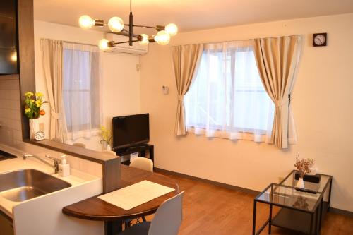 Ebisu 2come 10 minute walk from Ebisu Station — 4-Star Luxury Hotel in Tokyo, Japan
