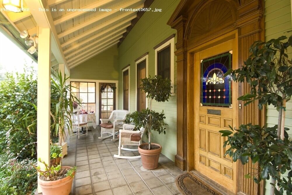 Barretta Gardens Inn - photo 48