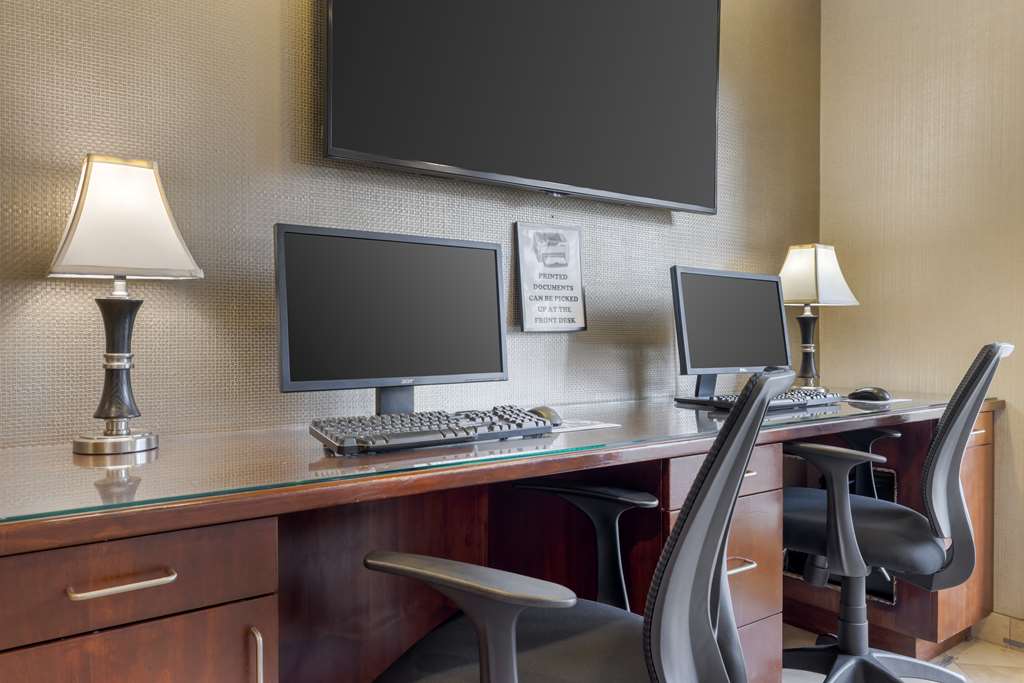 Best Western Plus Marina Shores Hotel - photo 16