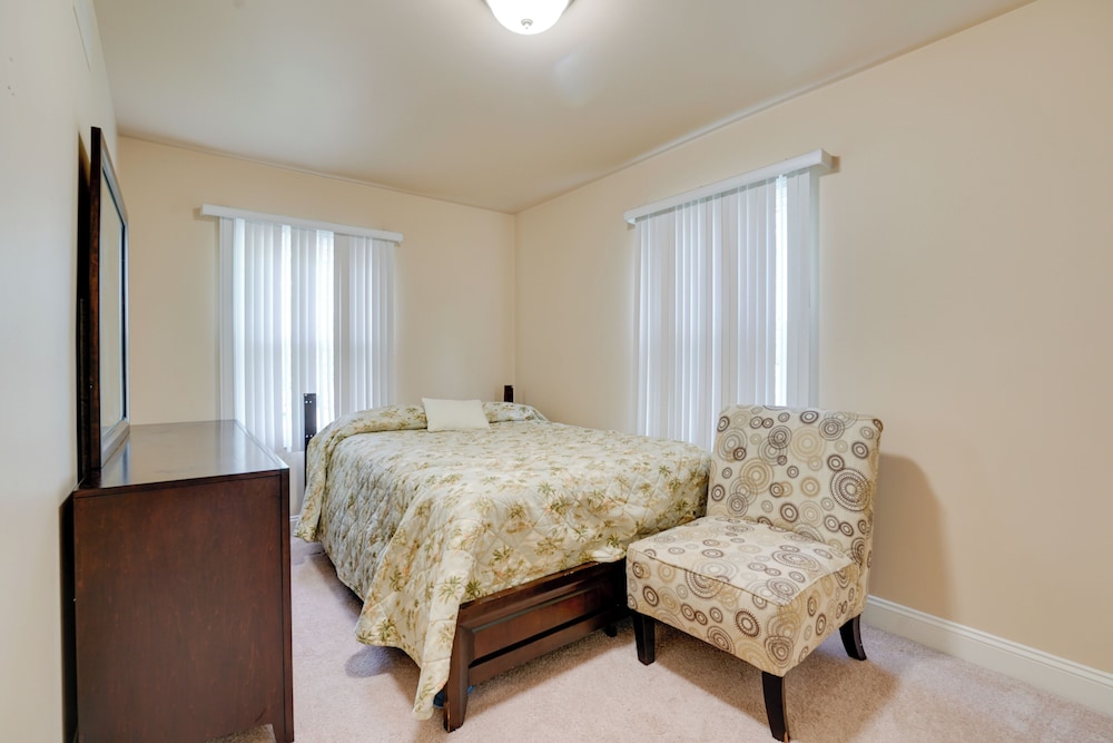Remote work Friendly Troy Townhome — Troy — photo 3