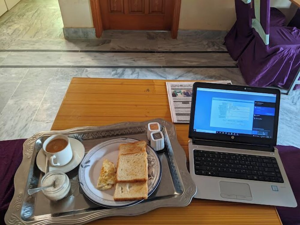 Hoti Inn — Mardan — photo 2