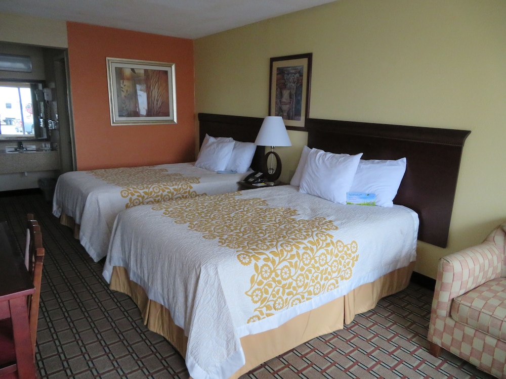 Days Inn by Wyndham Blytheville - photo 5