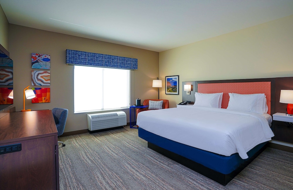 Hampton Inn Colorado Springs I 25 Central - photo 12