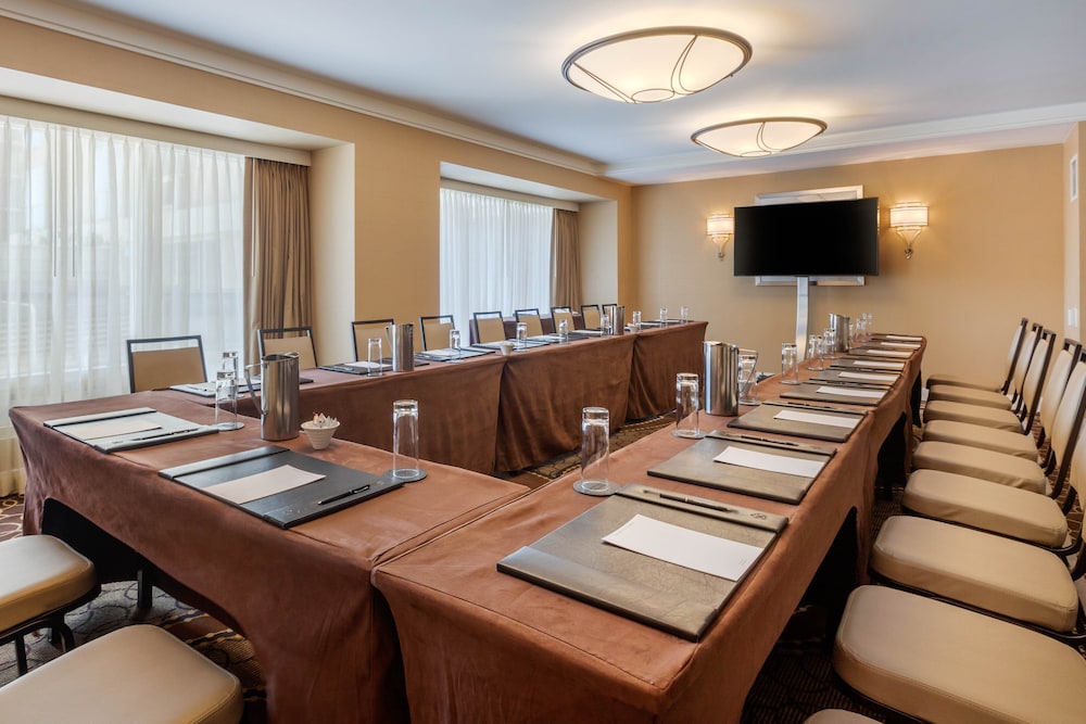 Omni Los Angeles Hotel at California Plaza - photo 89