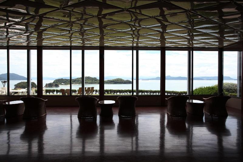 New Kankai Honkan Tenku Hotel Kairo in Tonosho, Japan