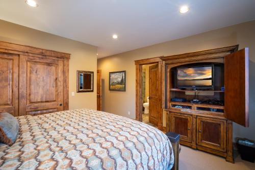 Luxury 4BD Located at Old Greenwood - photo 18