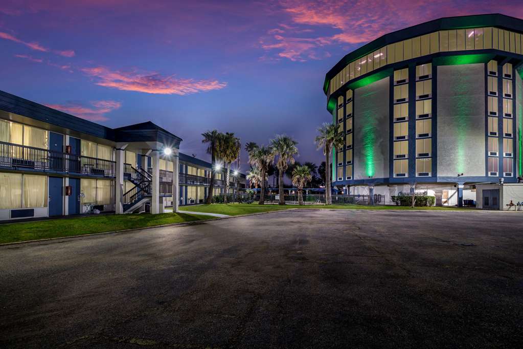 Quality Inn Pasadena Houston East - photo 7