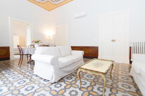 Luxury Suites By And So 18494226 — Lecce