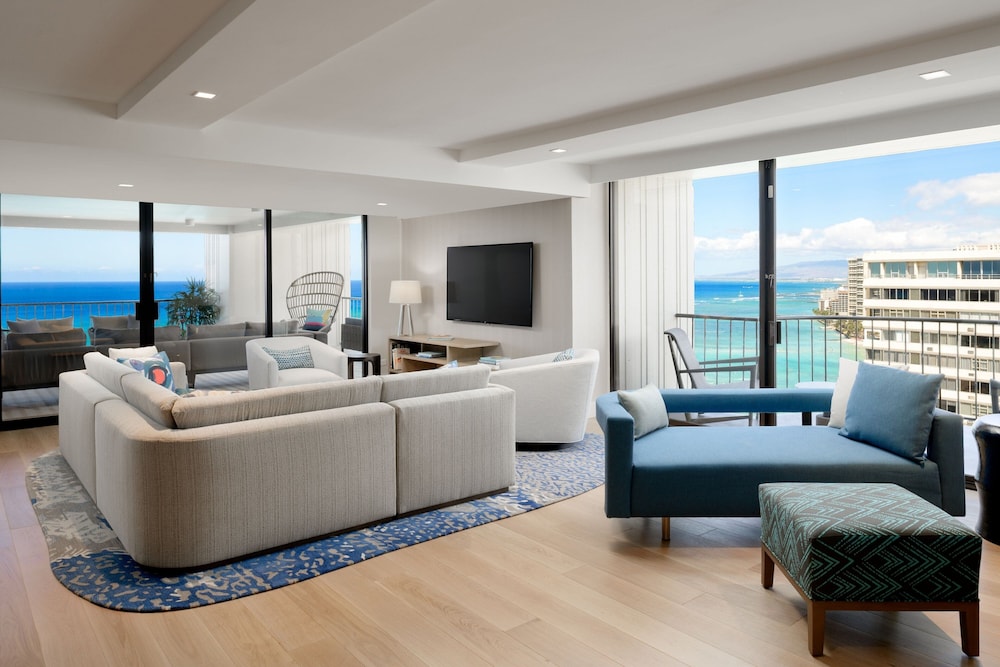 Waikiki Beach Marriott Resort & Spa - photo 58