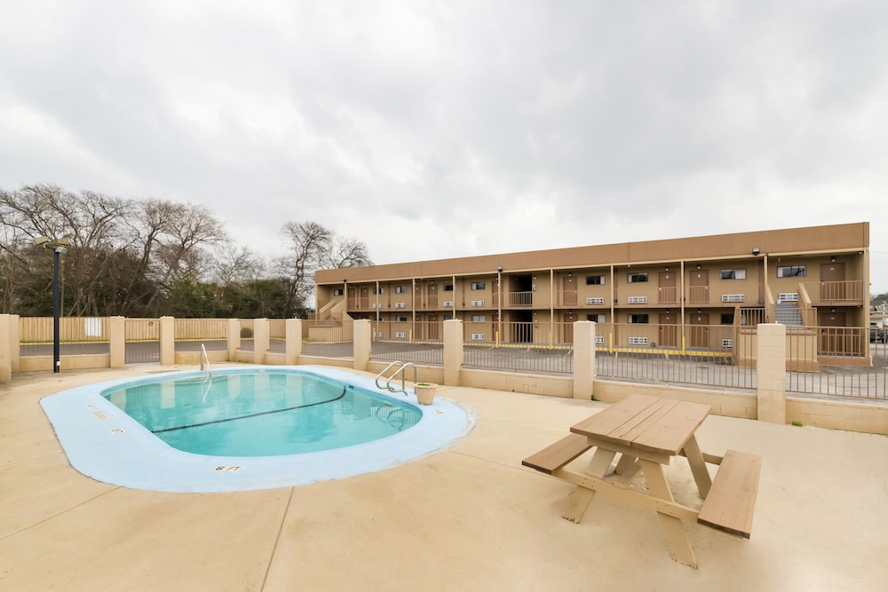 Knights Inn at Lackland Afb San Antonio - photo 31